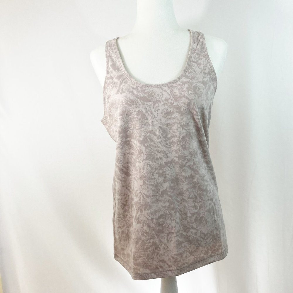 Athleta Scoop Textured Jacquard Tank Size L Frosted Floral Yoga Pilates